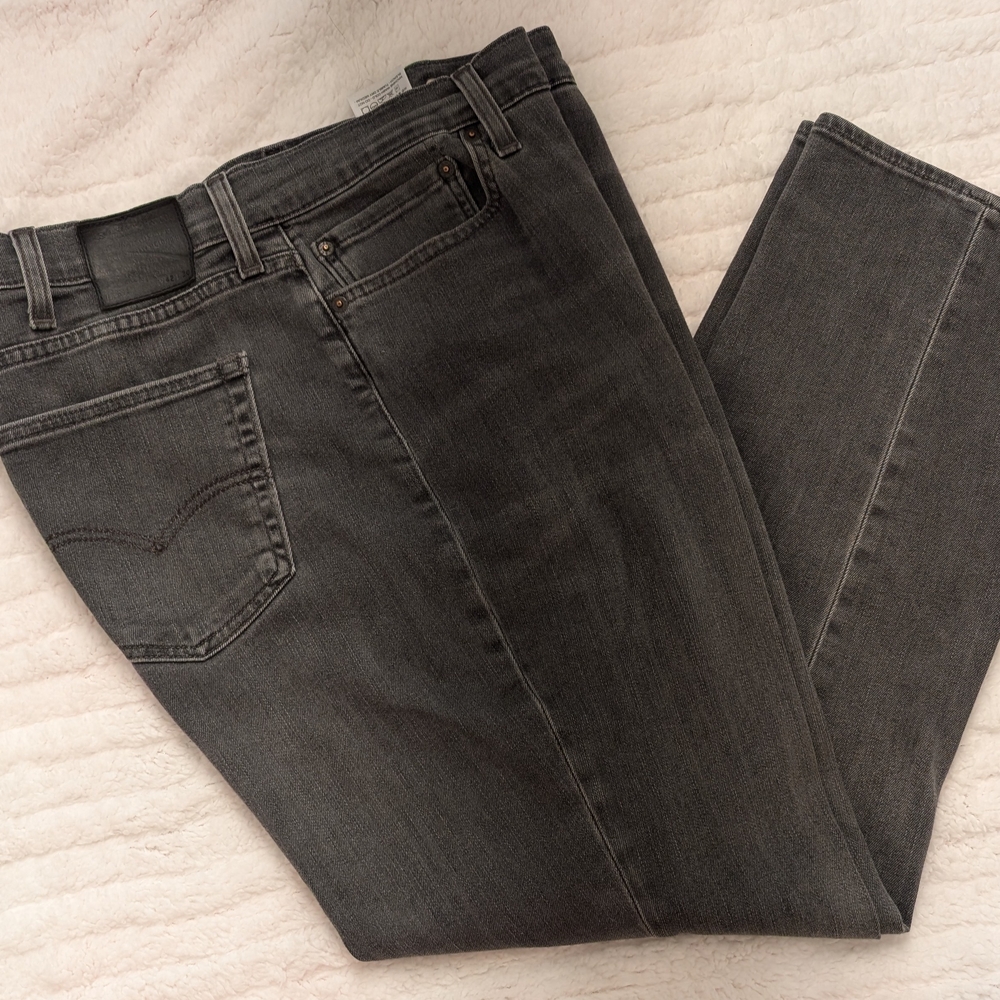 Levi's Men's 511 Black Denim Jeans W42 L30